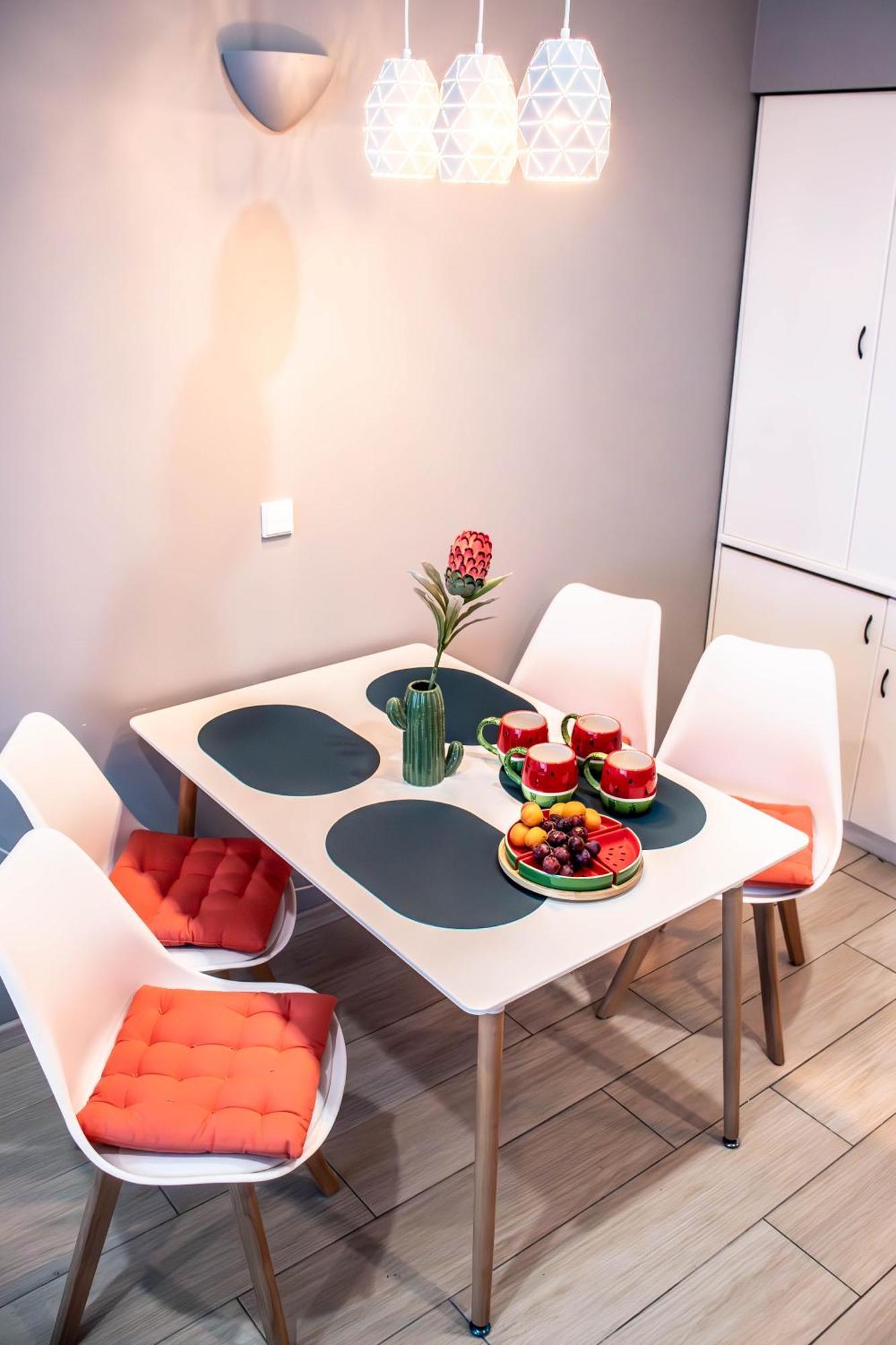 Apartament Dwunastka ミエルノ エクステリア 写真