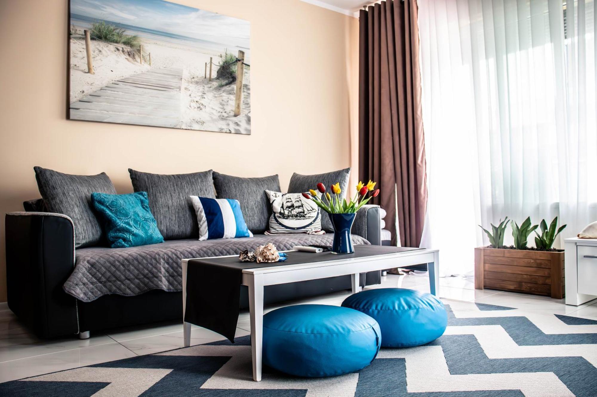 Apartament Dwunastka ミエルノ エクステリア 写真